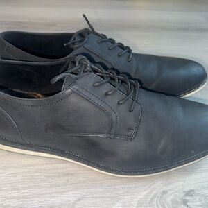 Elegant Black Leather Men's Oxfords